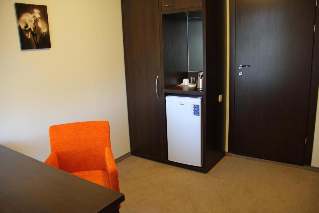 Hotel Mirniy Resort Odessa Zimmer foto